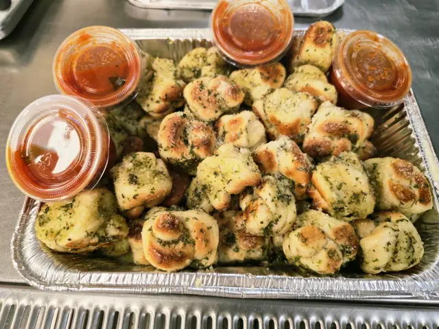 Garlic knots with marinara cups