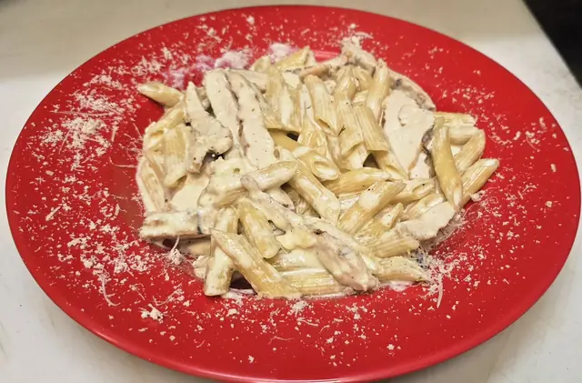 Chicken alfredo penne