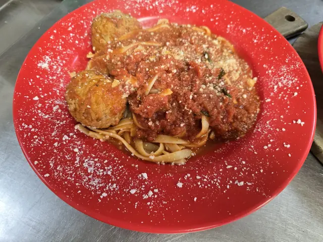 Spaghetti and meatballs